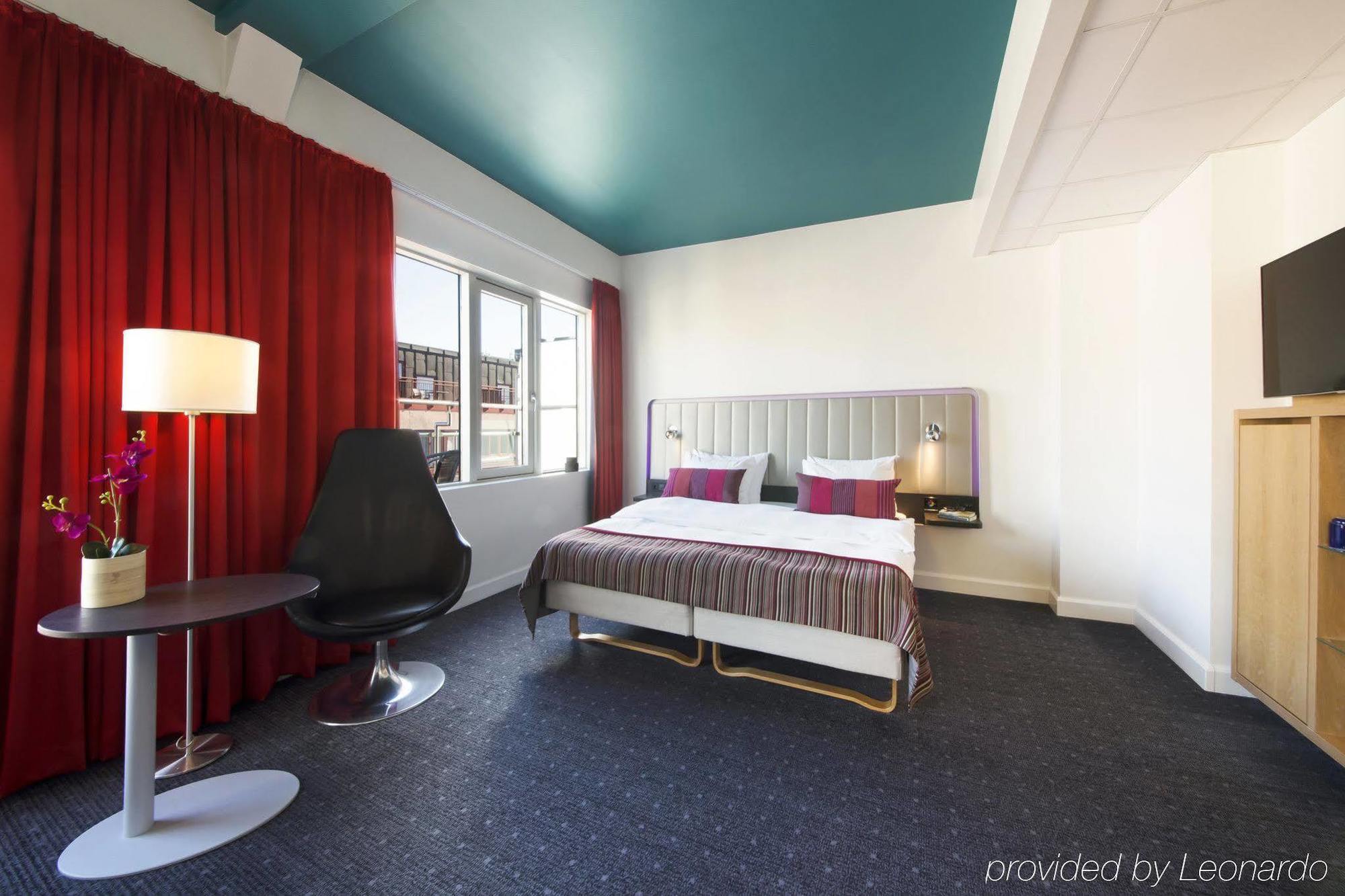 Radisson Red Oslo City Centre Exterior photo
